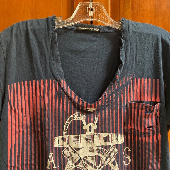 Alternative Brand - Blue Pink & White Distressed V Neck T Shirt with pocket - M - Picture 4 of 10